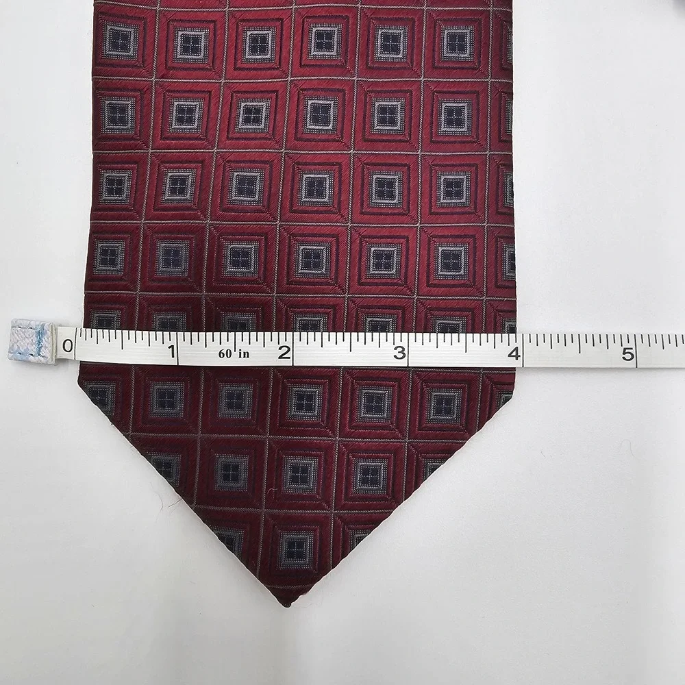 Courage Hand Sewn Silk Tie Burgundy Red Gray Geometric Square Pattern Classic...